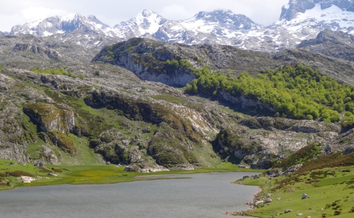 Hiking Around the Covadonga Lakes