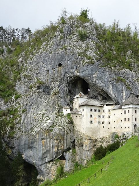 Predjama Castle
